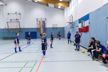 Bild 130 - F Loewinnen Hallen Cup